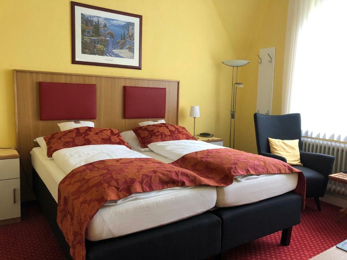 Thermen Hotel Pension Villa Holstein Bad Salzuflen Bagian luar foto